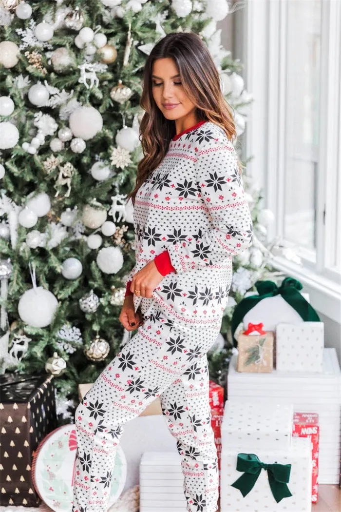 Family Parent-Child Christmas Reindeer and Snowflake Patterned Pajamas